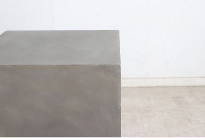 キューブテーブル レイジー UP ST 東馬 キューブ家具 グレー サイドテーブル 展示什器 コンクリート調 モダン家具 MDF 軽量家具 組立不要 ディスプレイ台 インテリア什器 シンプル家具(代引不可)