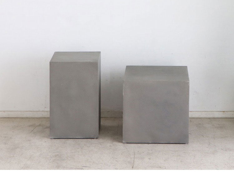 キューブテーブル レイジー UP ST 東馬 キューブ家具 グレー サイドテーブル 展示什器 コンクリート調 モダン家具 MDF 軽量家具 組立不要 ディスプレイ台 インテリア什器 シンプル家具(代引不可)