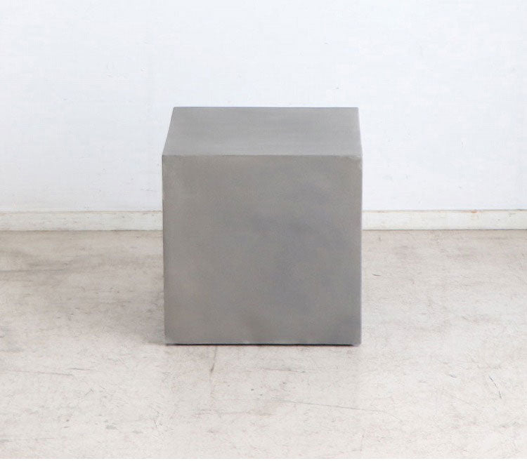 キューブテーブル レイジー UP ST 東馬 キューブ家具 グレー サイドテーブル 展示什器 コンクリート調 モダン家具 MDF 軽量家具 組立不要 ディスプレイ台 インテリア什器 シンプル家具(代引不可)