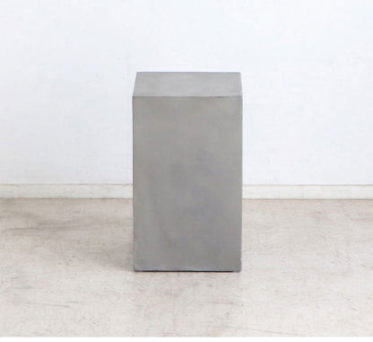 トールテーブル レイジー UP ST 東馬 キューブ家具 グレー サイドテーブル トールタイプ コンクリート調 モダン家具 展示什器 ディスプレイ台 MDF 組立不要 シンプル家具 インテリア什器(代引不可)