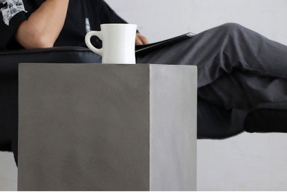 トールテーブル レイジー UP ST 東馬 キューブ家具 グレー サイドテーブル トールタイプ コンクリート調 モダン家具 展示什器 ディスプレイ台 MDF 組立不要 シンプル家具 インテリア什器(代引不可)